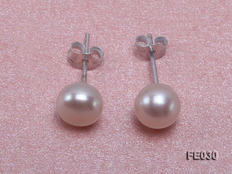 7.5mm White Flat Cultured Freshwater Pearl Earrings