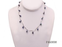 Gold-plated Metal Chain Necklace Dotted with Black Freshwater Pearl