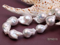 Classic 18×20-20x23mm White Baroque Freshwater Pearl Necklace
