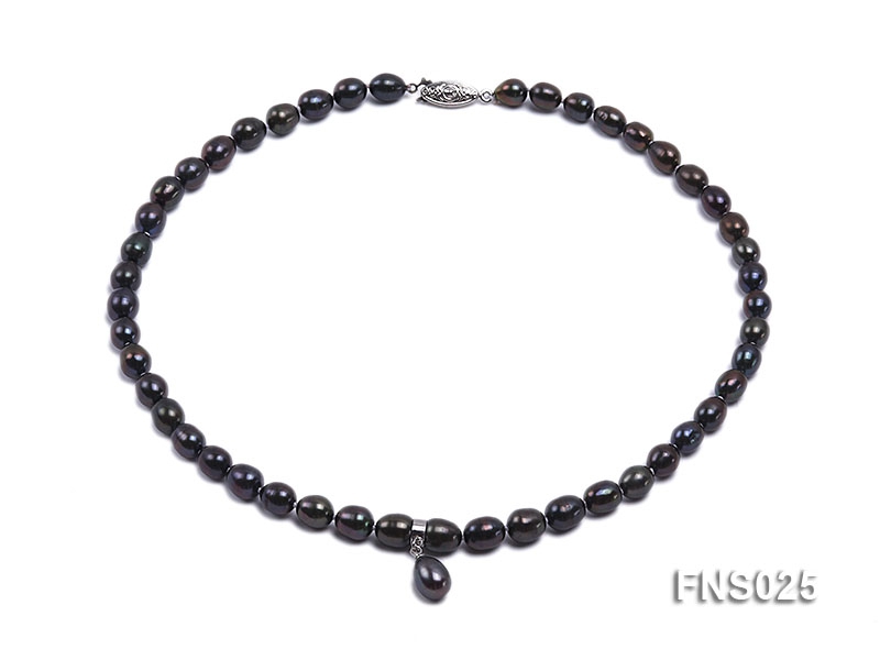 6-7mm Black Rice Freshwater Pearl Necklace with Black Pearl as a pendant