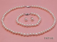 6.5-7mm White Freshwater Pearl Necklace, Bracelet and Stud Earrings Set