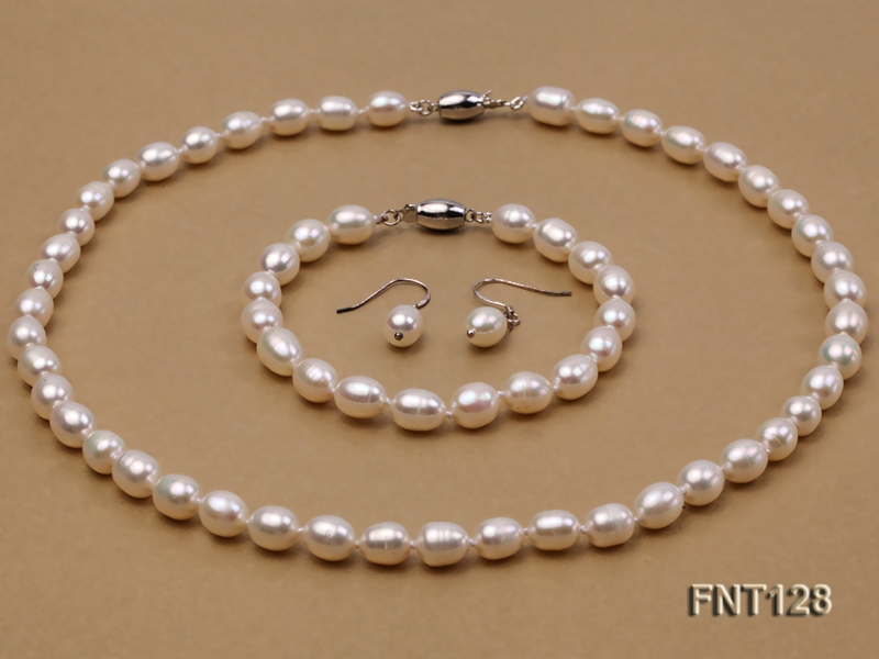 7.5x9mm White Freshwater Pearl Necklace, Bracelet and Stud Earrings Set