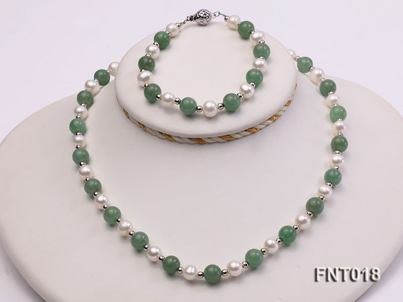 White Freshwater Pearl & Aventurine Beads Necklace and Bracelet Set