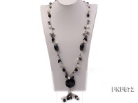 8-9mm Baroque Cultured Freshwater Pearl and Irregular Agate Necklace. 32inches