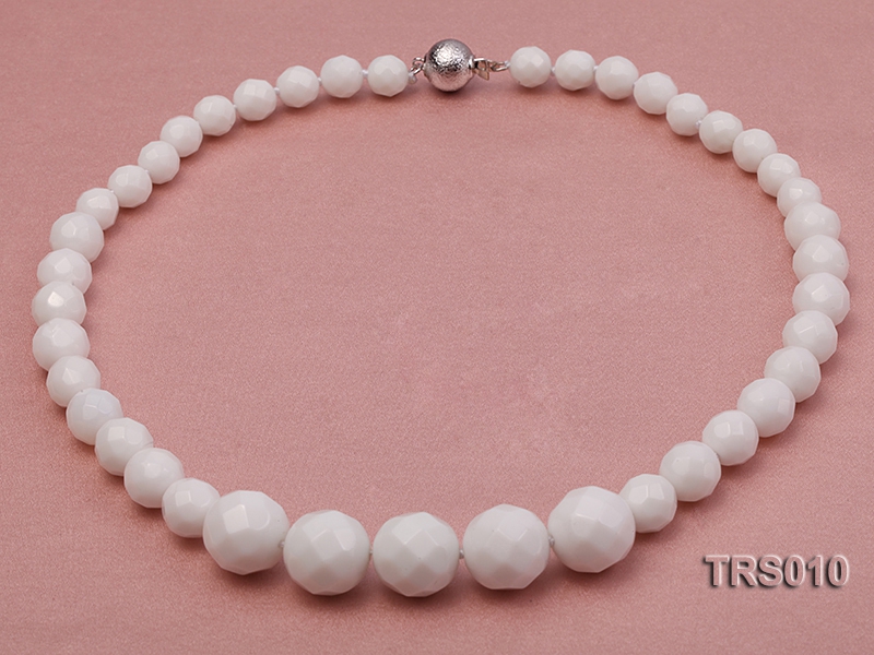 8-15.8mm Round Faceted White China Necklace