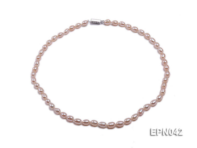 5.5×7.0mm Pink Rice-shaped Freshwater Pearl Necklace