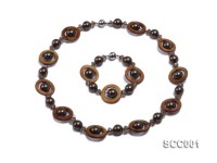 Gray Shell Pearl, Brown Disc-shaped Shell and Smoky Quartz Necklace and Bracelet Set