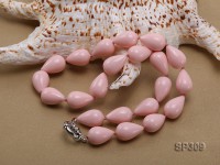 pink drop-shape seashell necklace