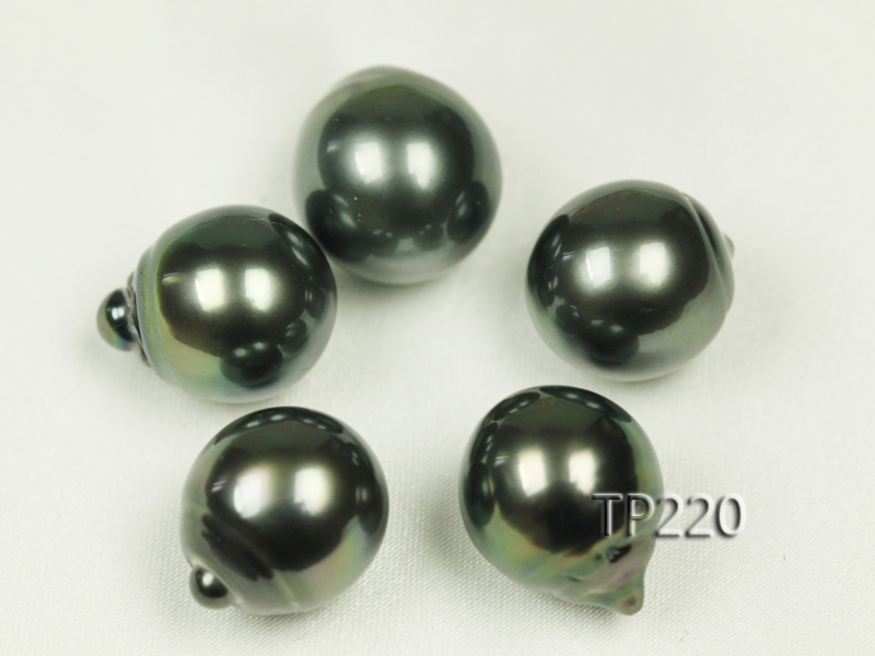 Tahitian Pearl–AAA-grade 13.5x15mm Drop-shaped Natural Black Pearl