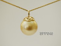 South Sea Pearl Pendant—14.6mm Golden South Sea Pearl Pendant in 18kt Yellow Gold