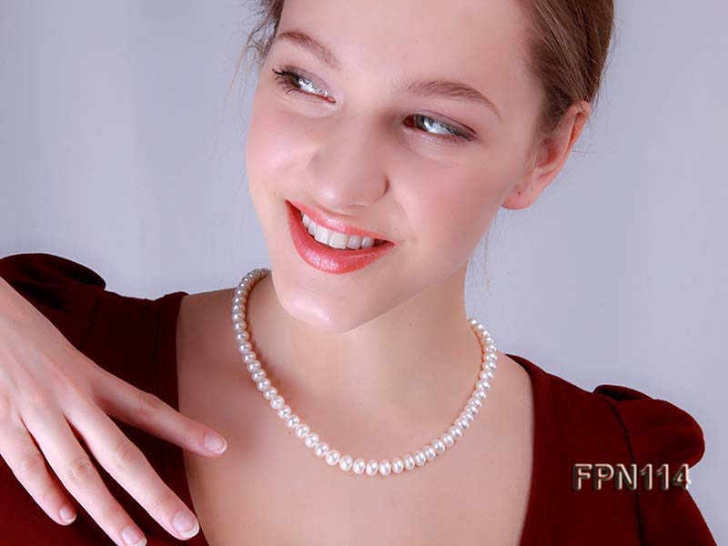 Classic 8-9mm AA White Flat Cultured Freshwater Pearl Necklace
