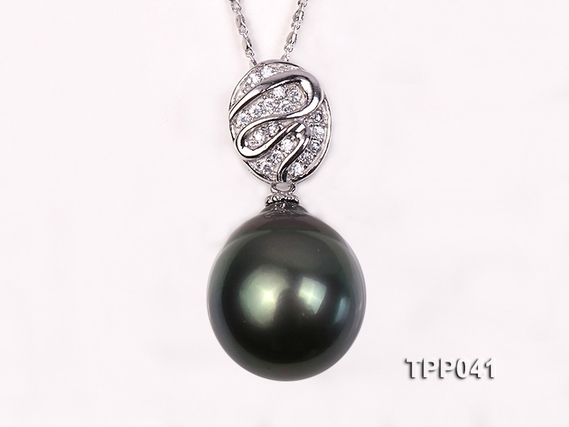 14.5x20mm Gorgeous Tahitian Pearl Pendant with Sterling Silver