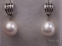 13x15mm White Oval Freshwater Pearl Earring