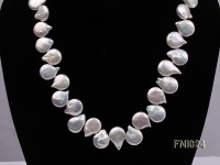 Classic 12×16-13×16.5mm White Button-shaped Freshwater Pearl Necklace