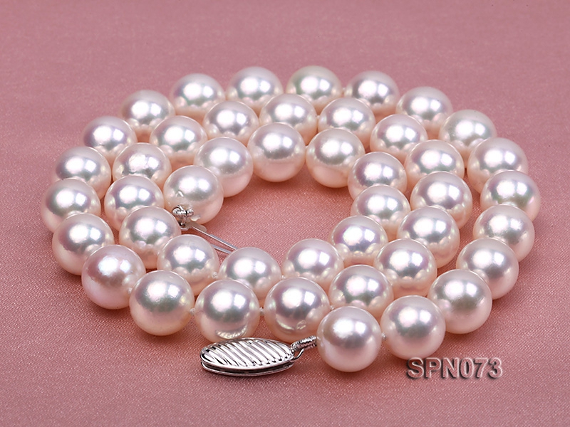 AAA Top Quality 9-9.5mm Akoya Pearl Necklace in 14k Gold