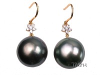 Gorgeous 15.5mm Black Tahitian Pearl Earring with 18k Gold and Diamond