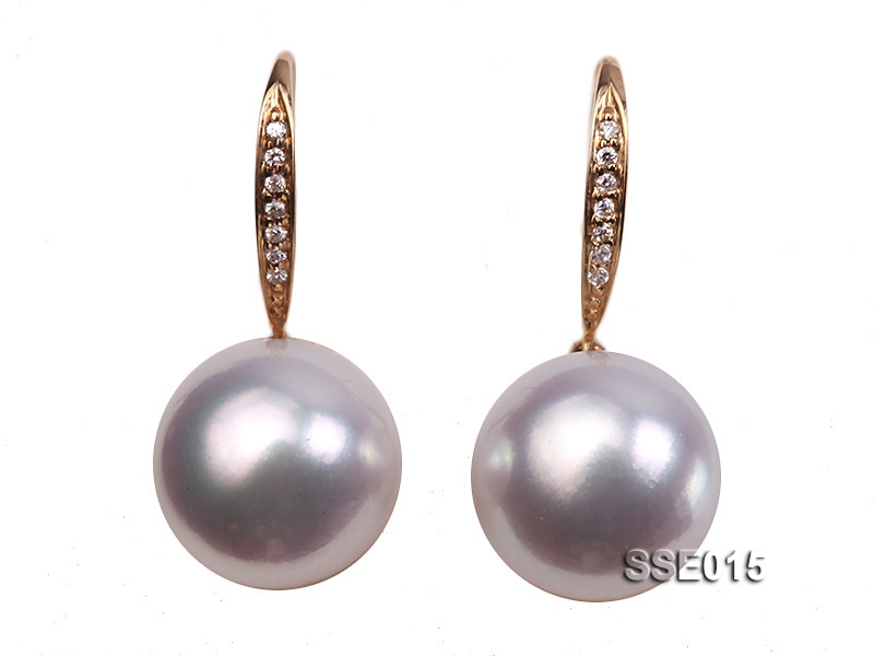 Gorgeous AAA 12.5mm White South Sea Pearl Earring in 14kt Gold