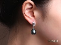 Gorgeous 13x16mm  black round tahitian pearl earring