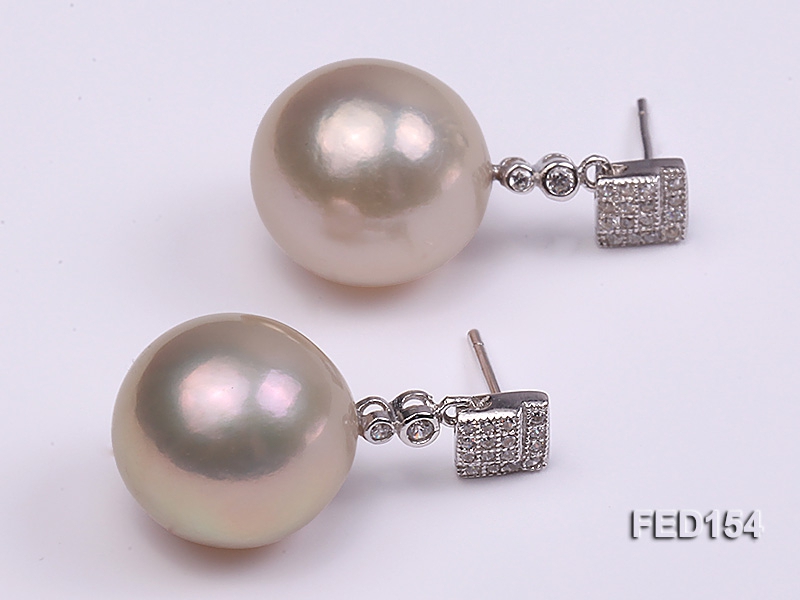 13.5mm White Round Edison Pearl Earring