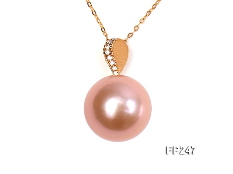 15.2mm Perfectly Round Top-grade Freshwater Pearl Pendant with an 18k Gold Pendant Bail