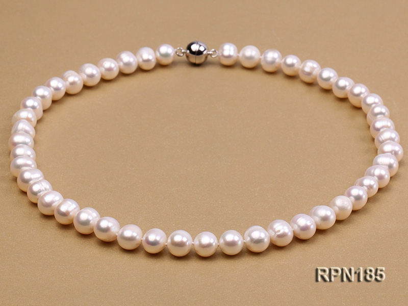 9-10mm Classic White Round Freshwater Pearl Necklace