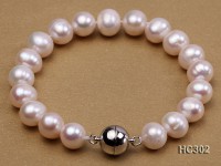 9-10mm white round freshwater pearl bracelet