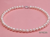 9mm AA-grade round freshwater pearl necklace