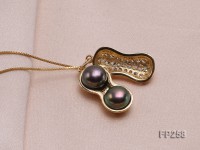Peanut-shaped Black Freshwater Pearl Pendant with a Sterling Silver Chain
