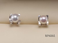 7mm  top quality Akoya pearl earrings in 18k gold