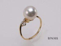 10mm White Round Akoya Pearl Ring in 18K Gold