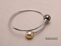 18k Gold Bracelet with Golden South Sea Pearl and Black Tahitian Pearl