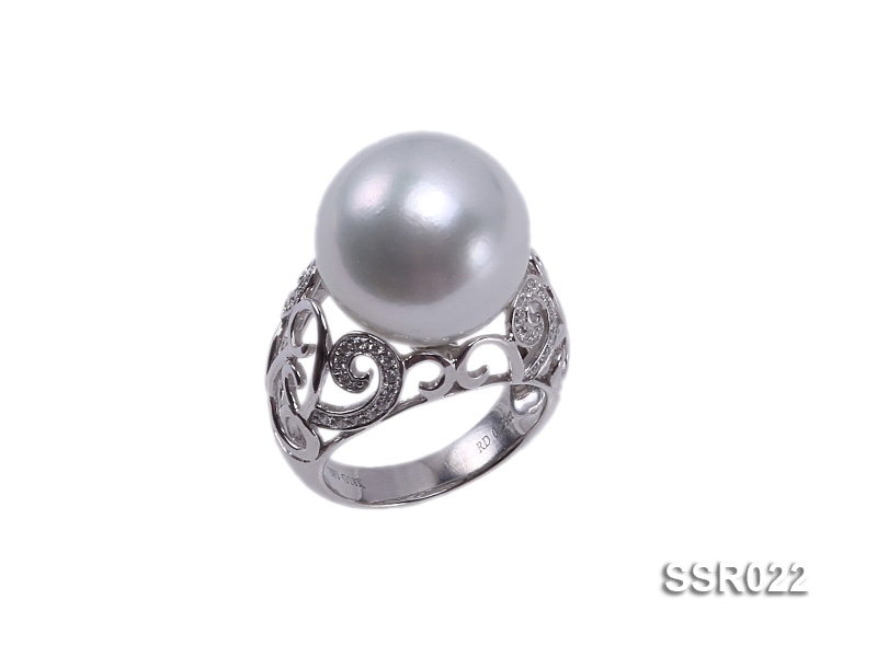 Luxury 15.5mm White South Sea Pearl Ring