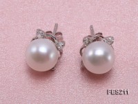 8.5mm White Flat Freshwater Pearl Earrings