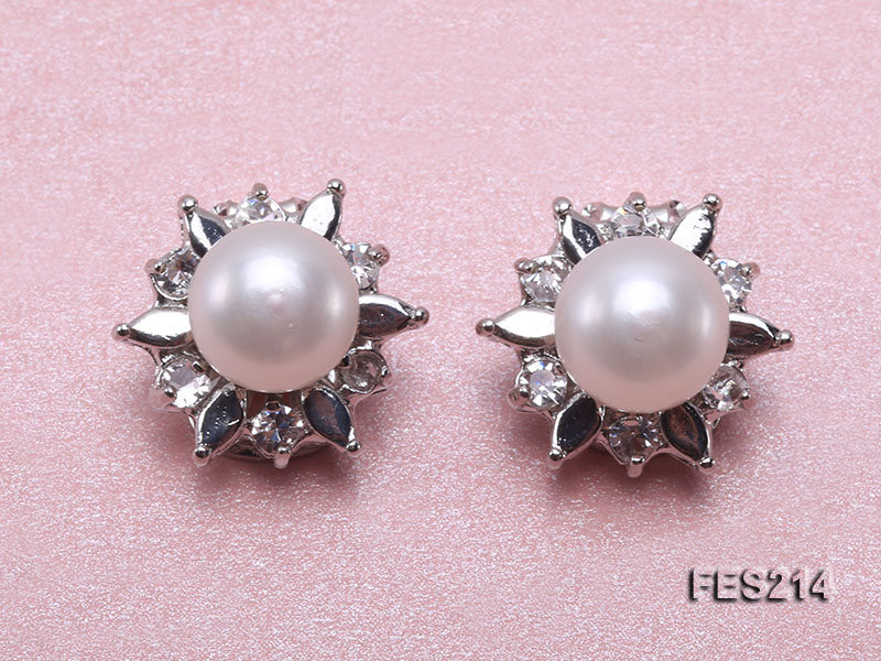9mm White Flat Cultured Freshwater Pearl Clip-on Earrings