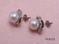 8.5mm White Flat Freshwater Pearl Earrings