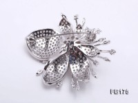 Flower-style 13.5mm White Round Edison Pearl Brooch