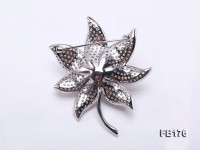Flower-style 14mm White Round Edison Pearl Brooch