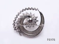 Crescent-style 14mm White Round Edison Pearl Brooch