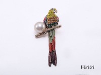 Peacock-style 13.5mm White Round Edison Pearl Brooch