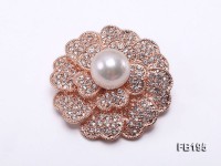 Flower-style 13mm White Round Edison Pearl Brooch