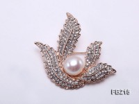 12.5mm White Freshwater Pearl Brooch
