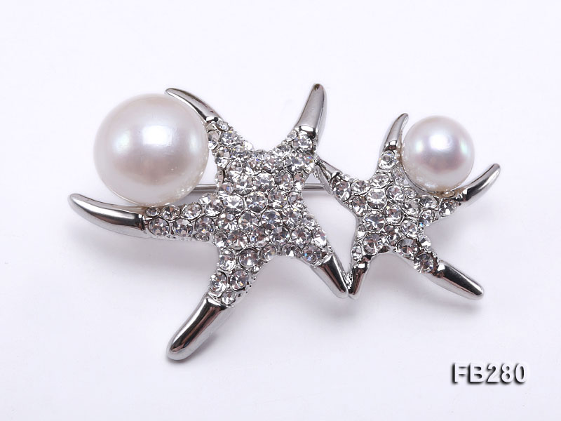 8.5&13mm White Freshwater Pearl Brooch