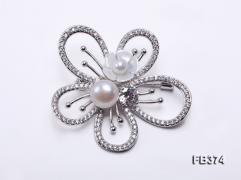 8mm White Freshwater Pearl Brooch