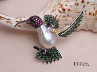Fine Bird-style White Baroque Pearl Pendant