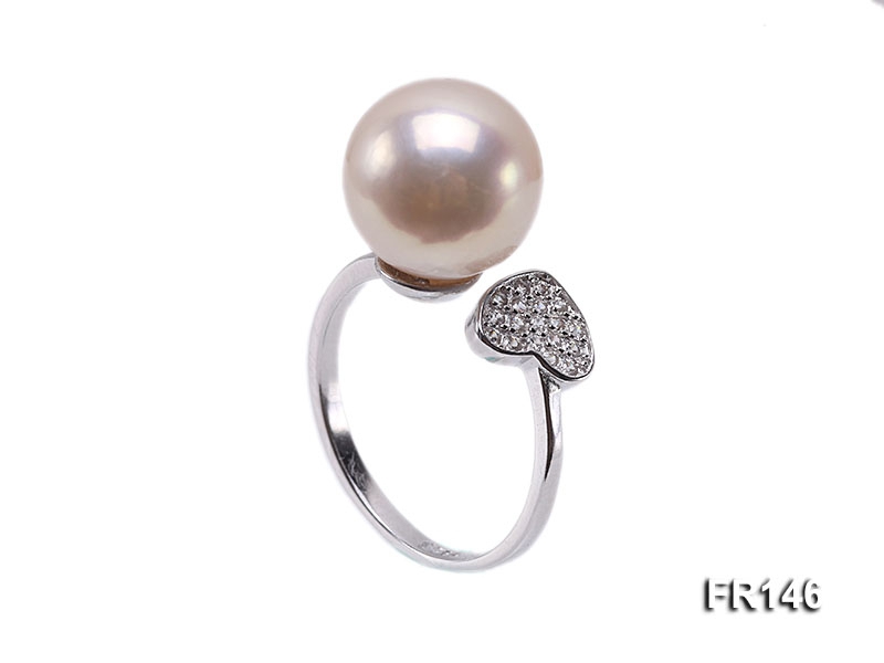 10.5mm White Round Edison Pearl Ring in Sterling Silver