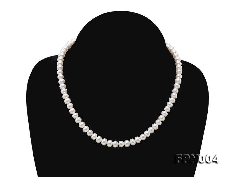 6-6.5mm White Flatly Round Freshwater Cultured Pearl Necklace