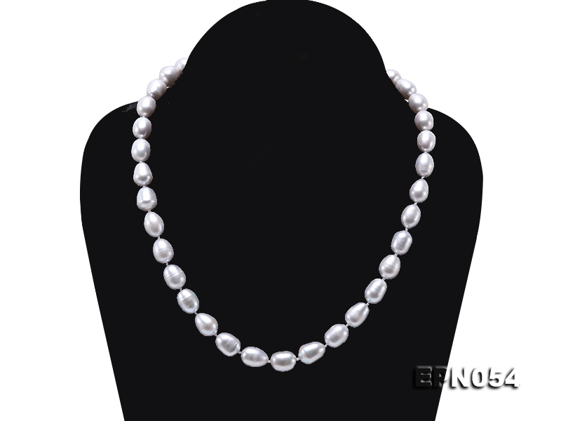 8.5×10.5-9×11.5mm Silver Rice-shape Freshwater Pearl Necklace