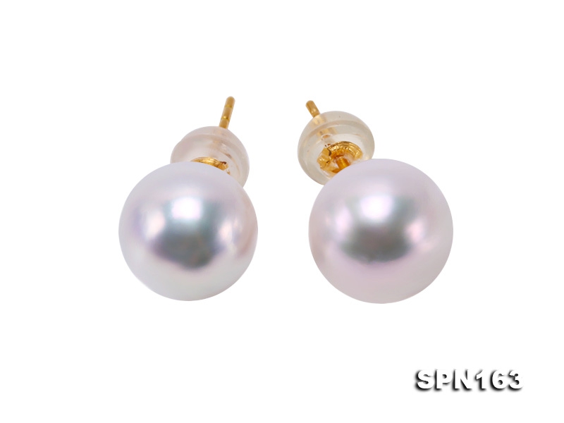 Elegant 9.5mm High-grade White Akoya Pearl Studs in 18k Gold