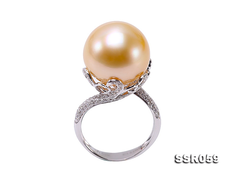 Luxury 15mm Golden South Sea Pearl Ring in 18k Gold