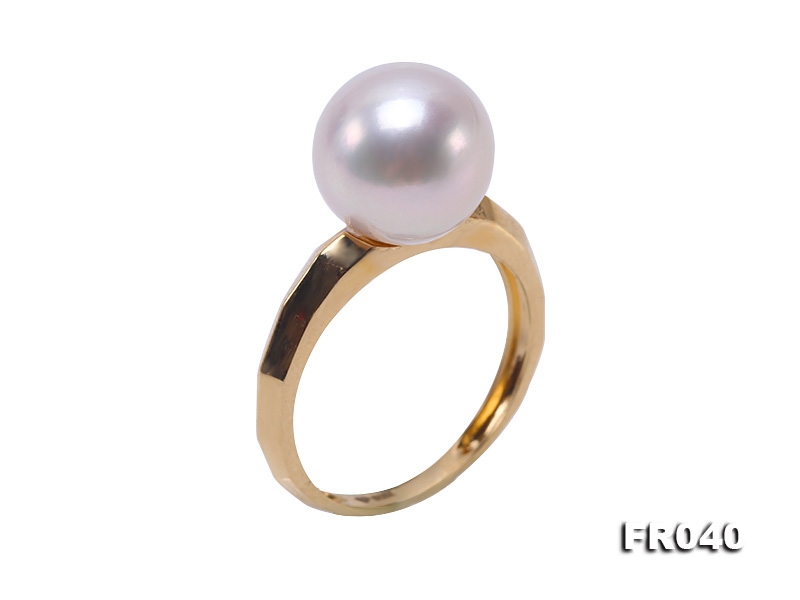 Top Grade 10mm White Edison Pearl Ring in 18k Gold
